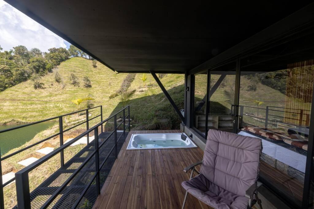 Sky House Cabana Guatape La Pradera  Exterior foto